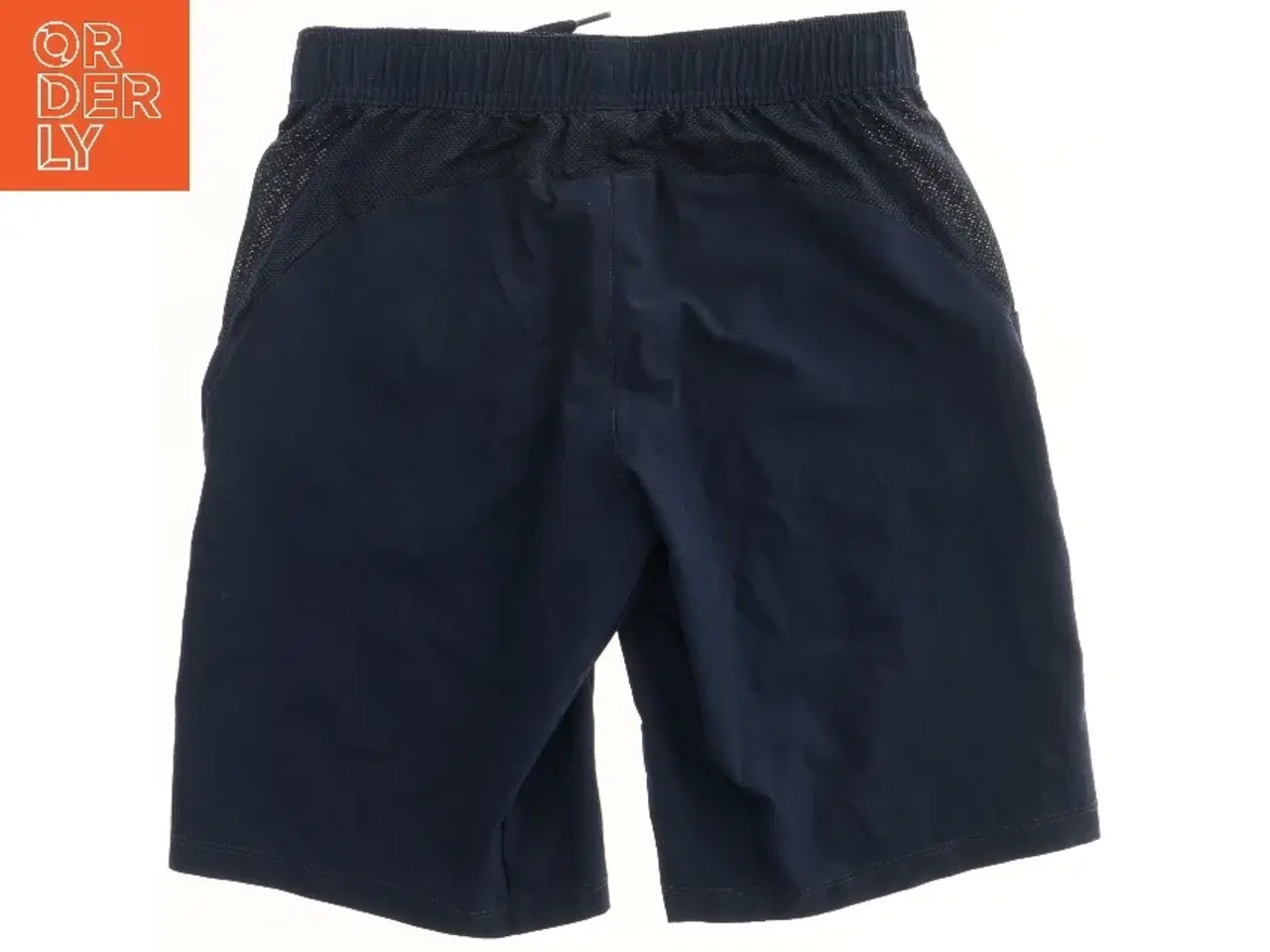 Billede 2 - Decathlon hurtigttørrende shorts med lynlåslommer (str. 158)