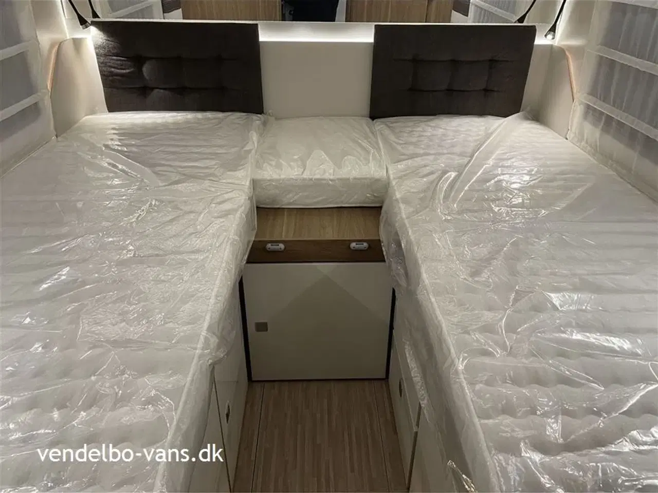 Billede 16 - 2025 - Mobilvetta Krosser 86 B Enkeltsenge - stor garage - sænkeseng - 180 HK - automatgear