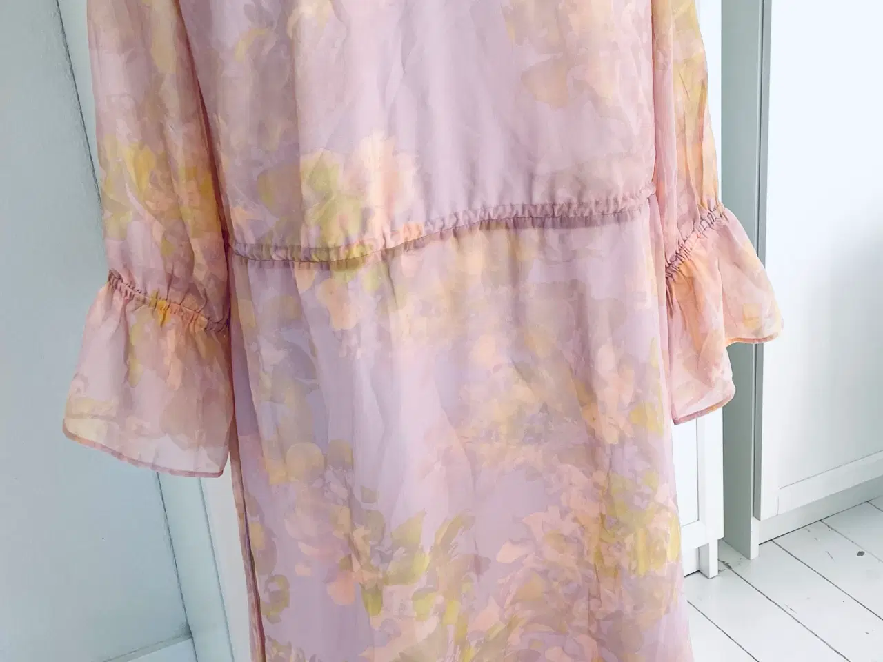 Billede 10 - Smuk kjole i god stand 