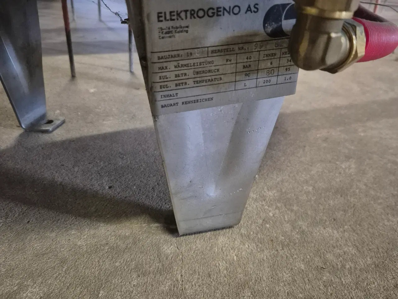 Billede 2 - Varmvandsbeholder