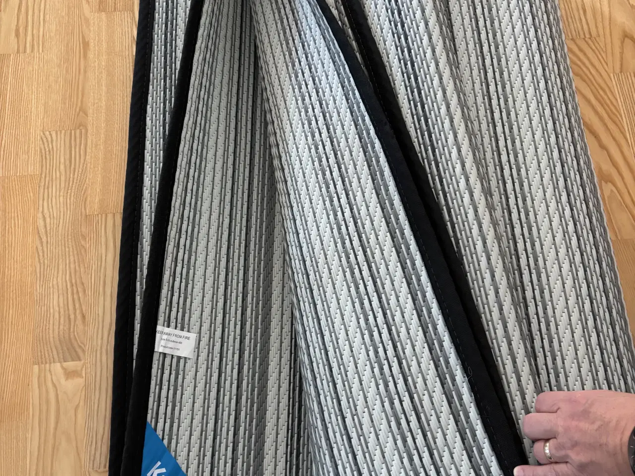 Billede 1 - Tæppe til fortelt 240x450