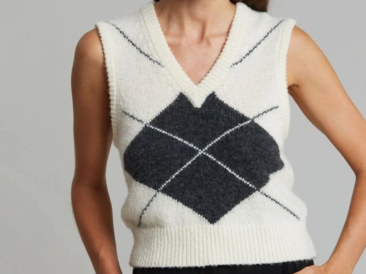 Billede 9 - The Garment strikvest