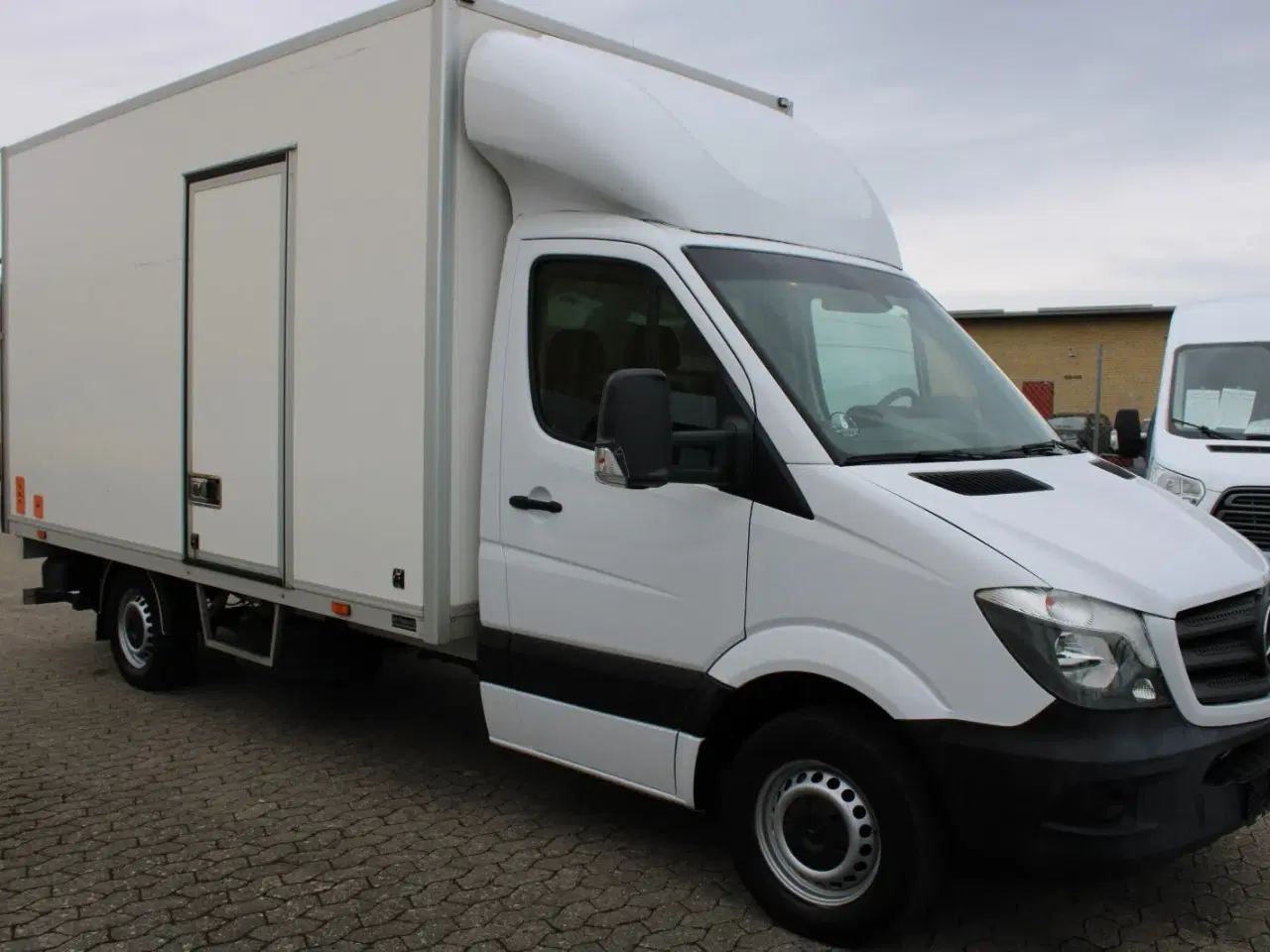 Billede 2 - Mercedes Sprinter 319 3,0 CDi Alukasse m/lift aut.