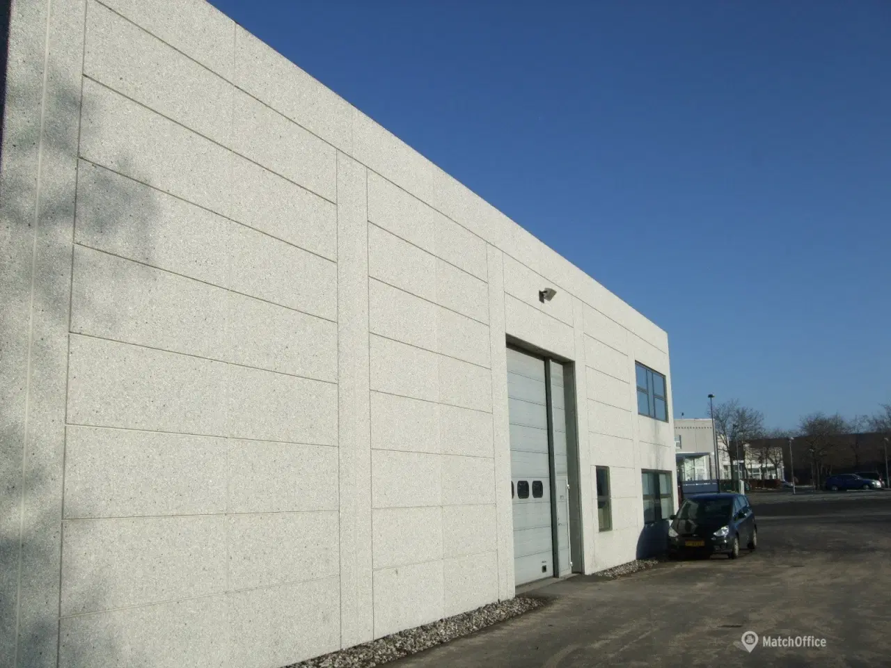 Billede 4 - Højlager i flot ejendom fra 2003.