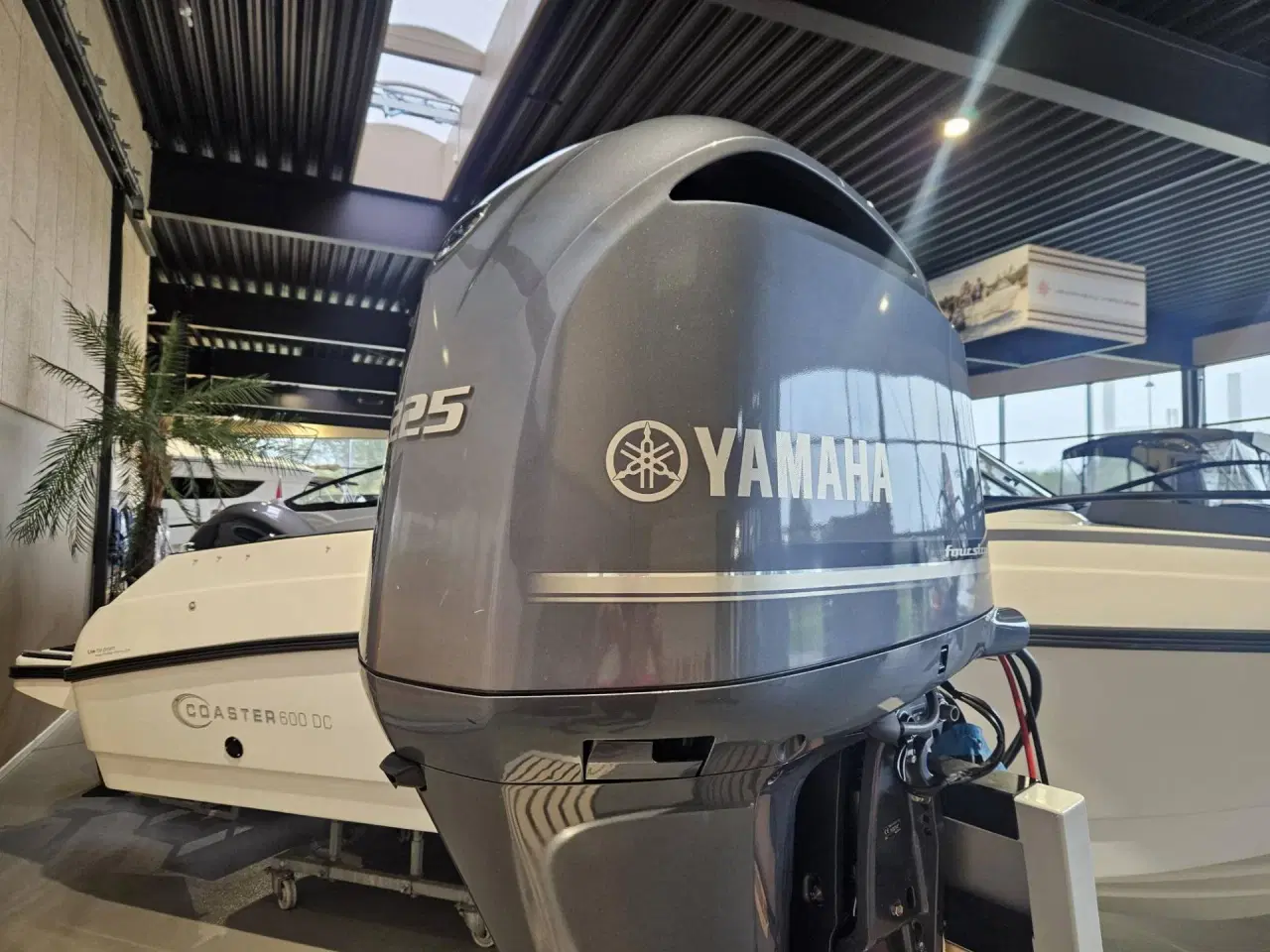 Billede 1 - Yamaha F225FETX Påhængsmotor 4-Takt