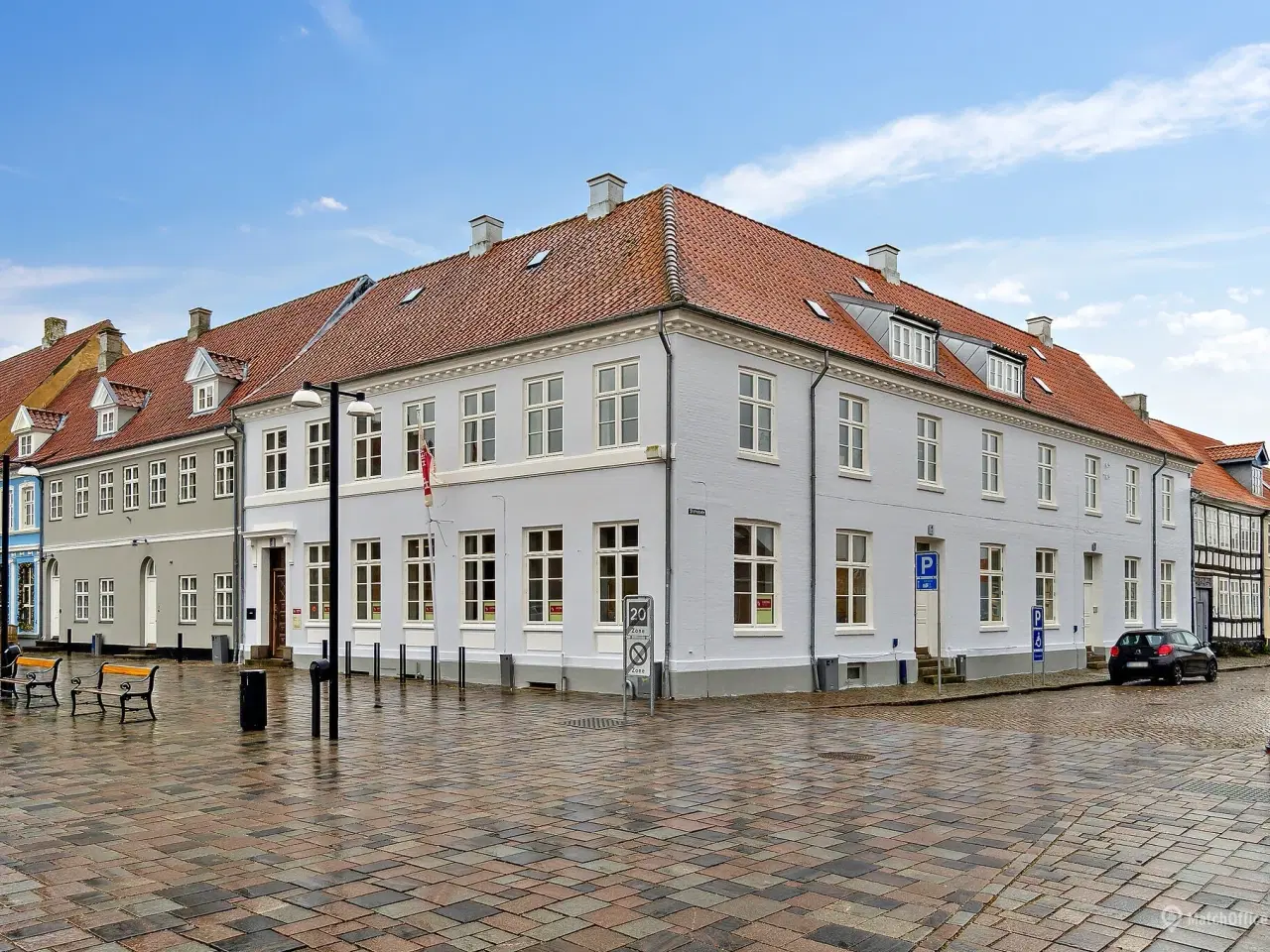 Billede 4 - 150 m² smukke lokaler beliggende på Torvet i Nyborg udlejes.