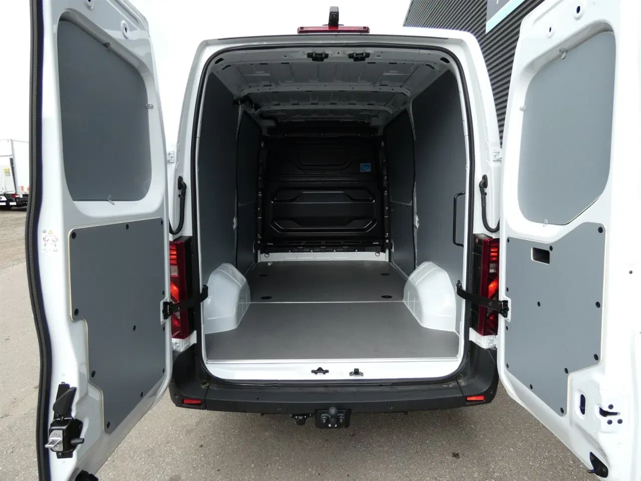 Billede 10 - Renault Master T35 L2H2 EL 140HK Van Aut.