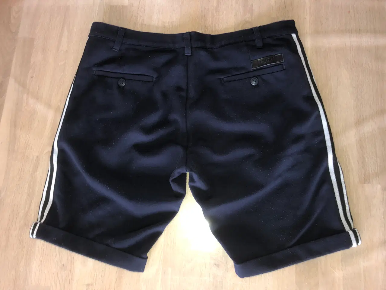 Billede 2 - Shorts fra Indicode/Indigo Jeans str. S