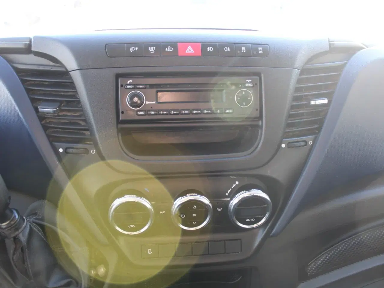 Billede 5 - Iveco Daily 3,0 35S18 Mandskabsvogn m/lad