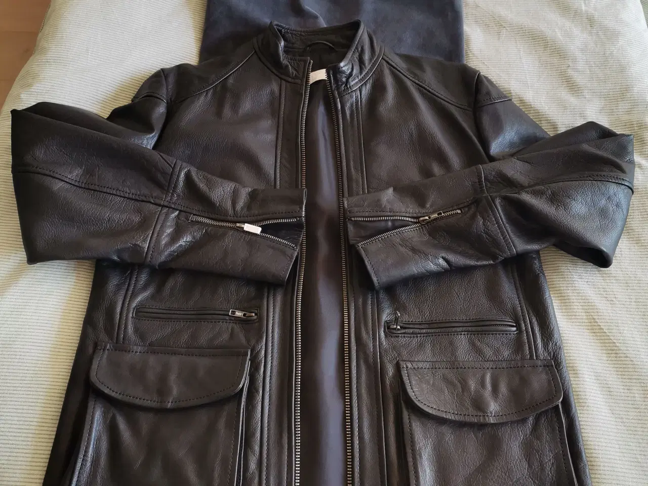 Billede 1 - Læder jakke L sort 