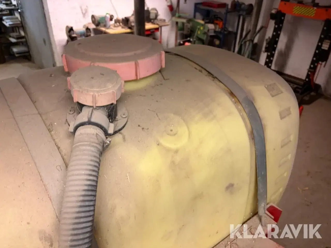 Billede 12 - Gårdspladssprøjte Hardi 1301 600 liter