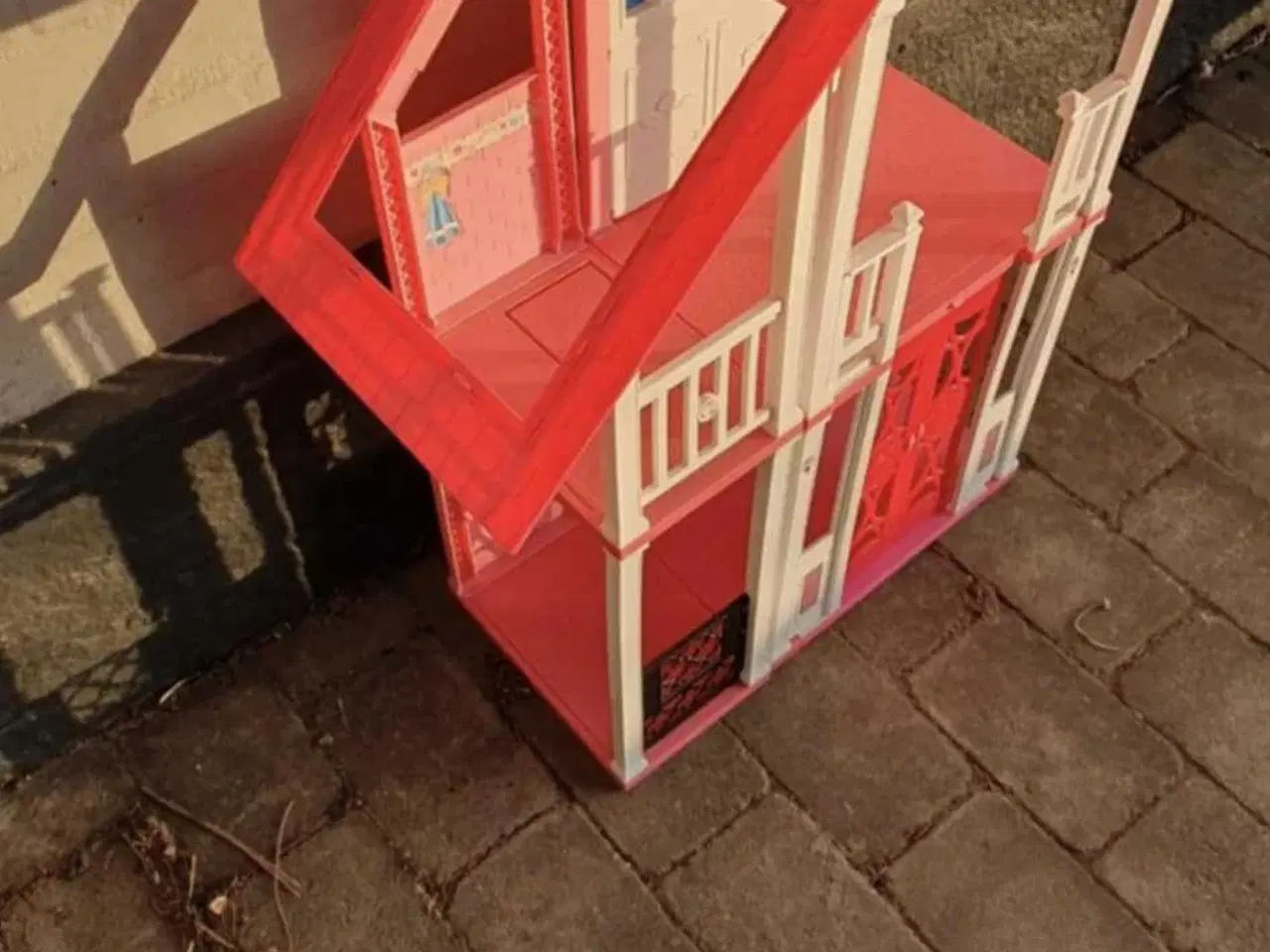 Billede 4 - Barbie dukkehus