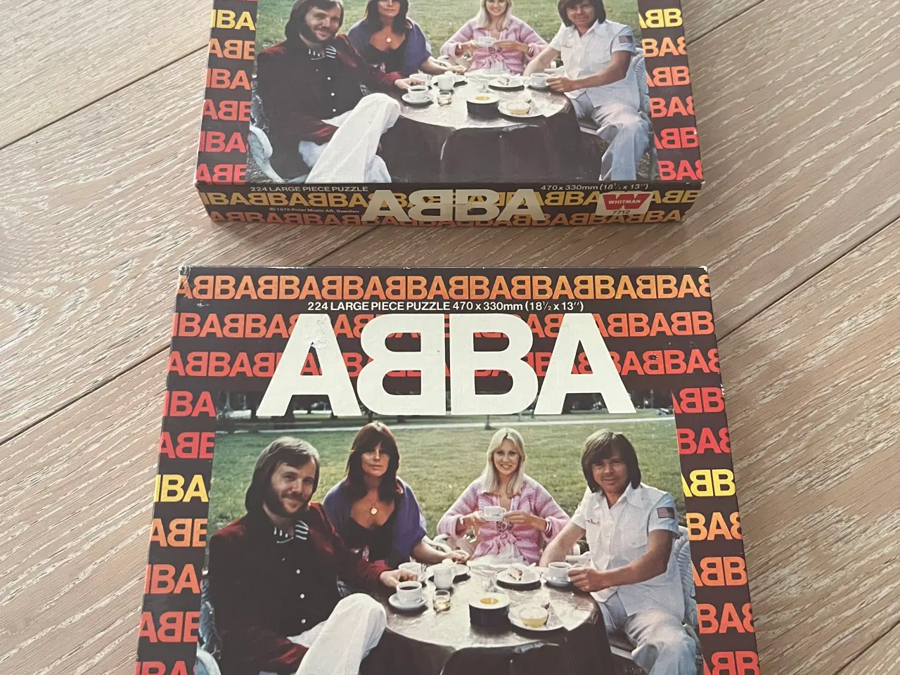 Billede 2 - ABBA samleobjekter - bl.a. bøger og puslespil