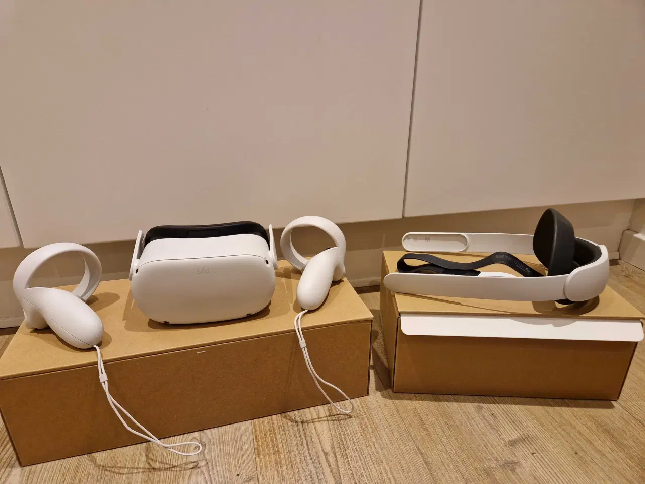 Billede 3 - Oculus Quest 2 128 GB VR Headset sælges med oculus