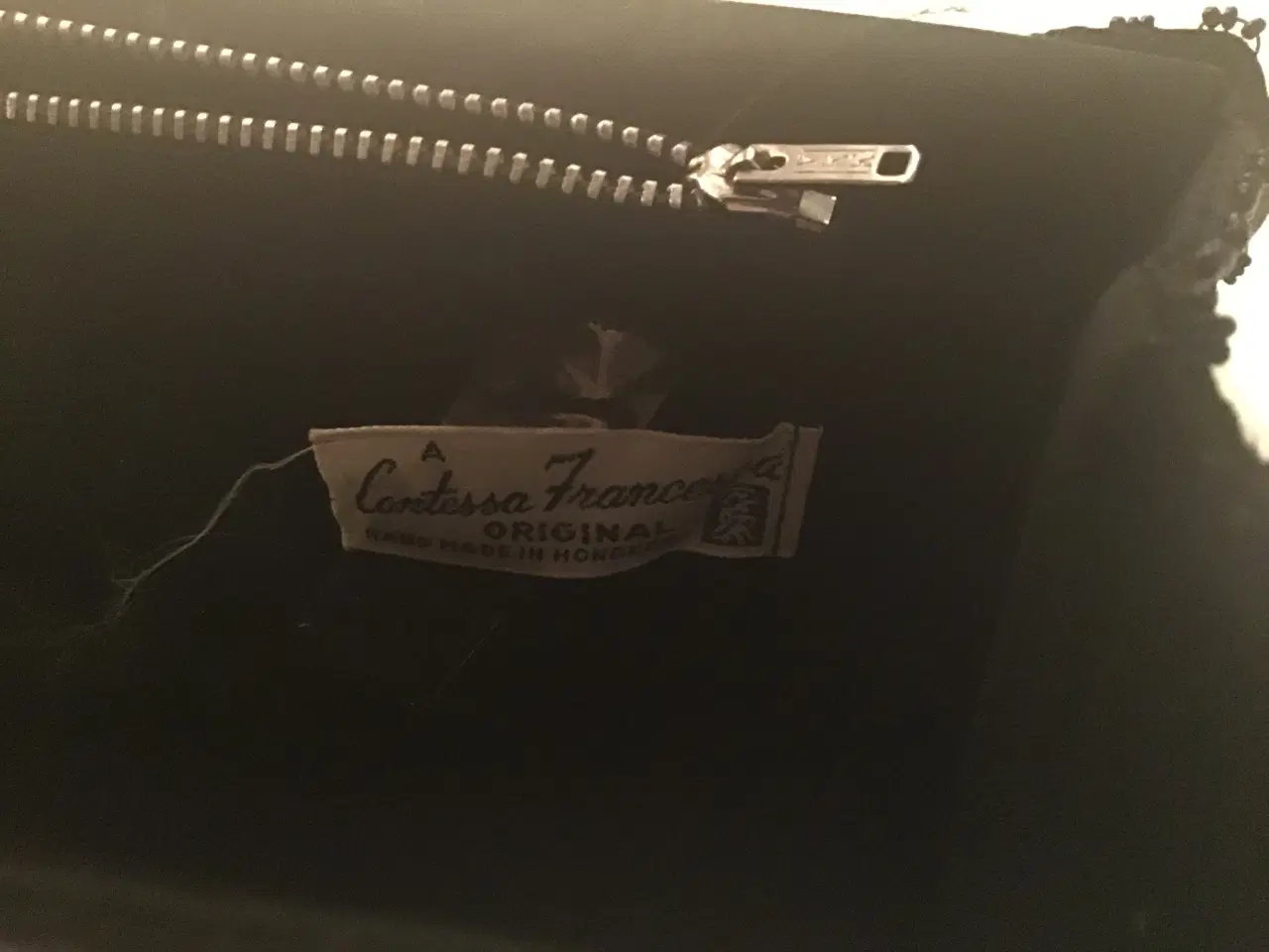 Billede 3 - Lille sort kuvert taske med flot perlesyning på