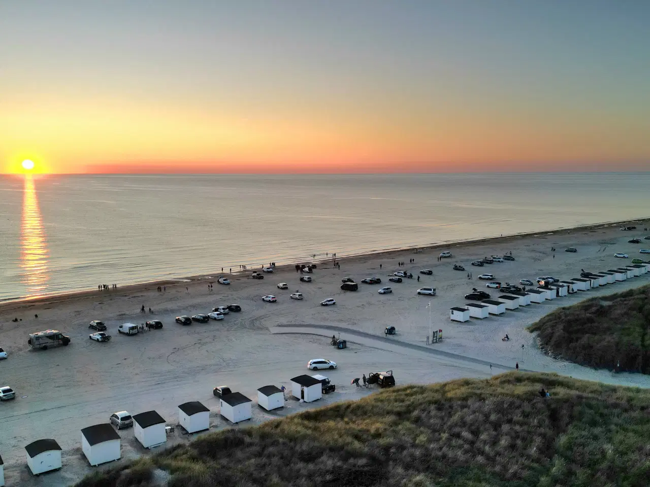 Billede 7 - Drone fotos: Løkken strand på lærredestryk 