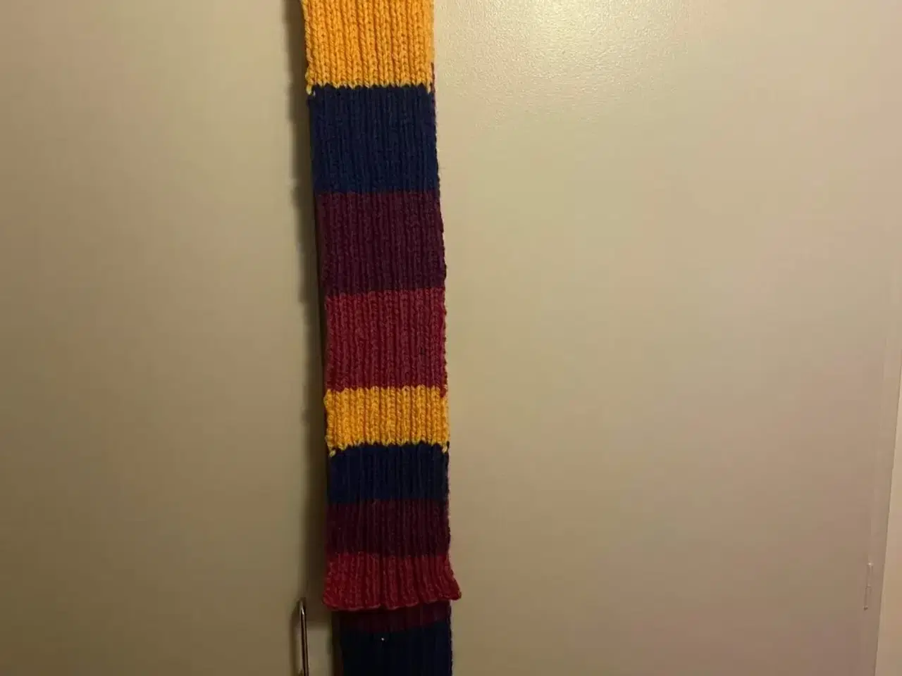 Billede 1 - Tørklæde i 4 farver