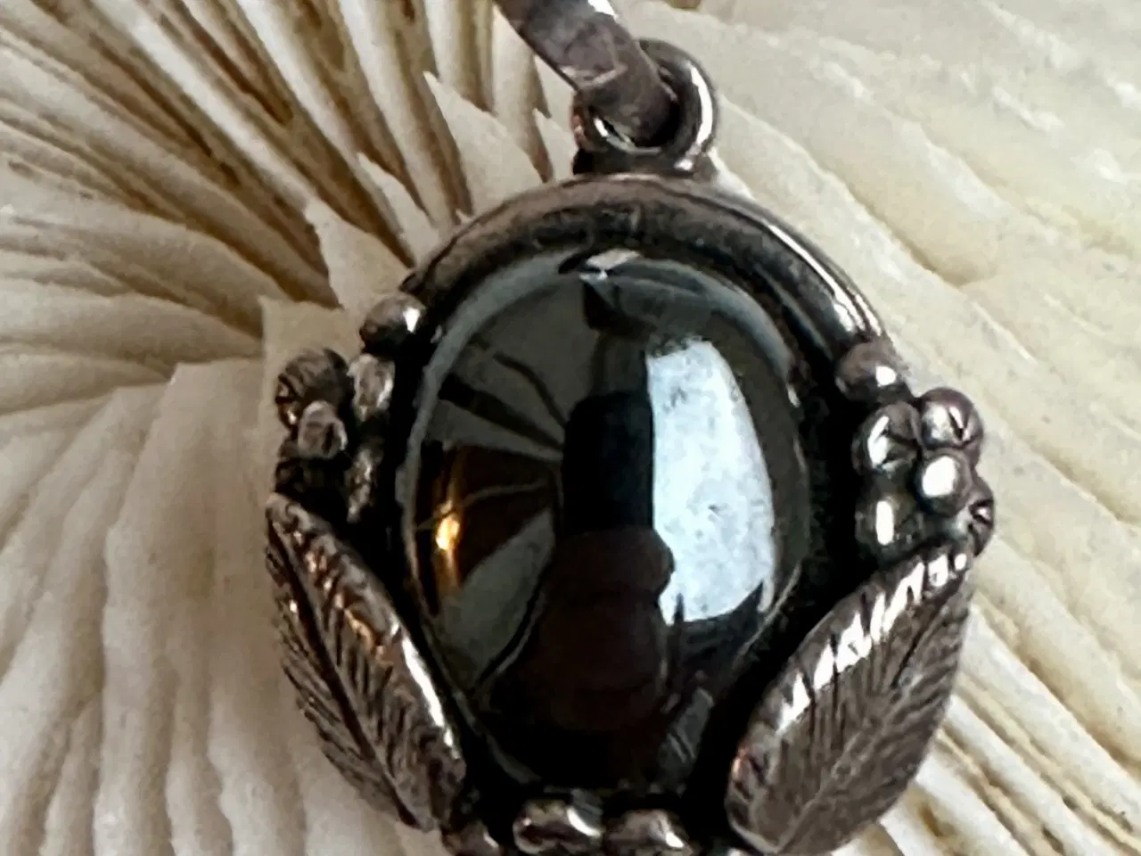 Billede 7 - To sølvvedhæng med halvædelsten. Læs beskrivelsen.