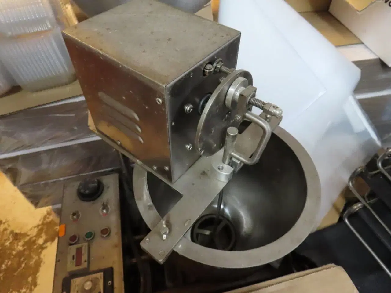 Billede 16 - Div. emballage og donutmaskine