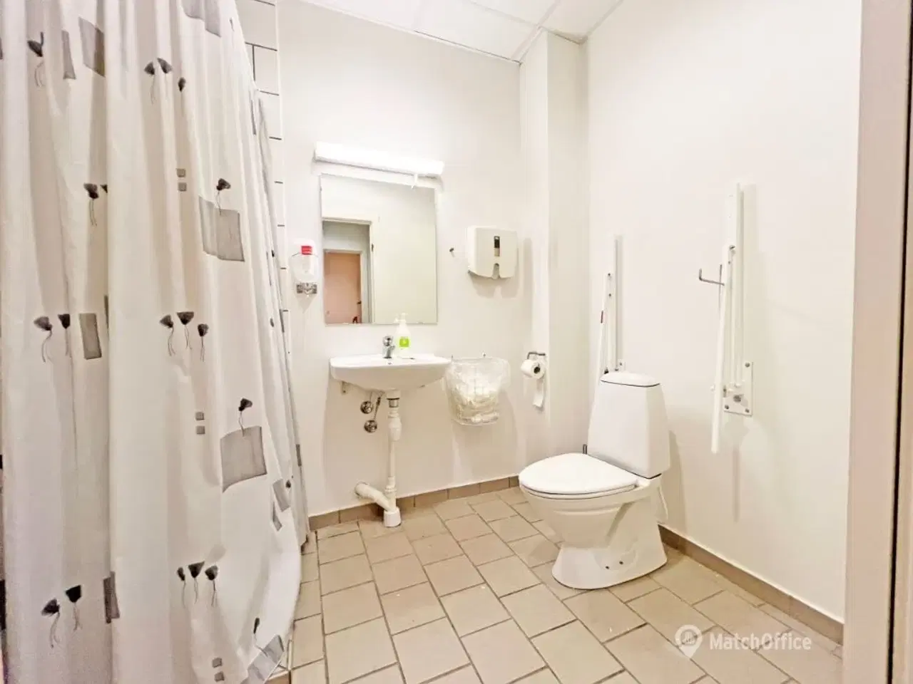 Billede 9 - Lejemål til klinik eller kontor på Viborg Stadion - i alt ca. 418 kvm