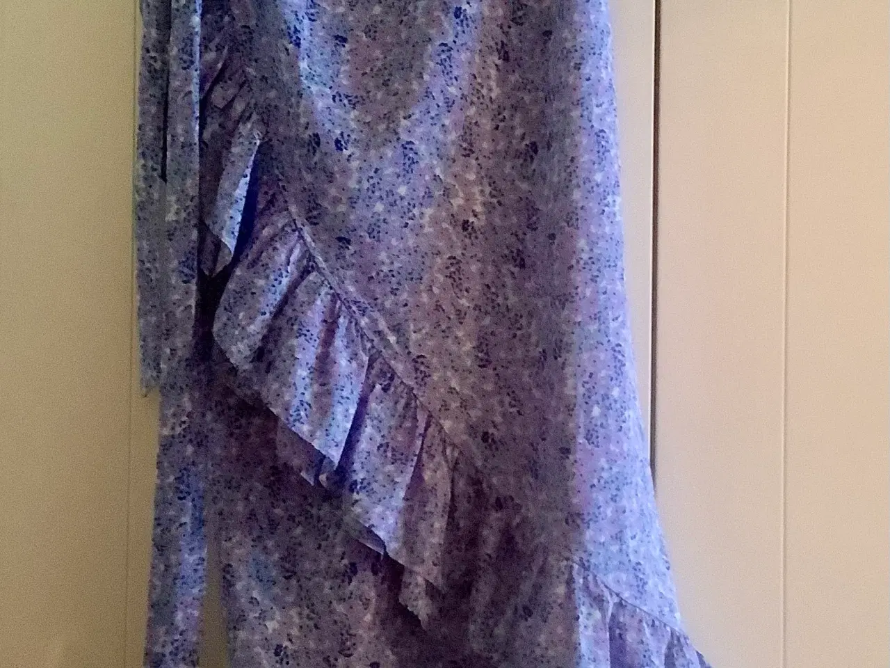 Billede 1 - Vero Moda slåom nederdel.XL.