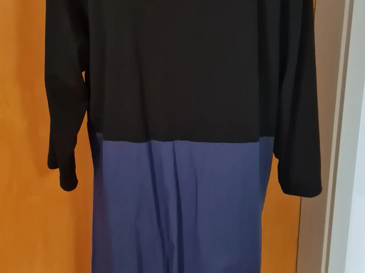 Billede 4 - Ny bluse kjole str 42 fra Studio