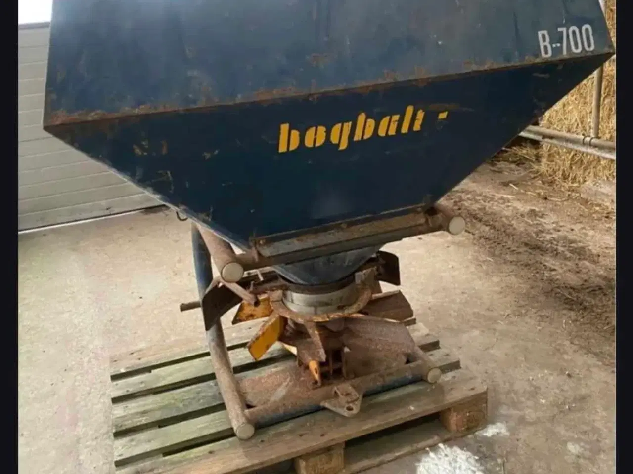 Billede 1 - Gødningsspreder