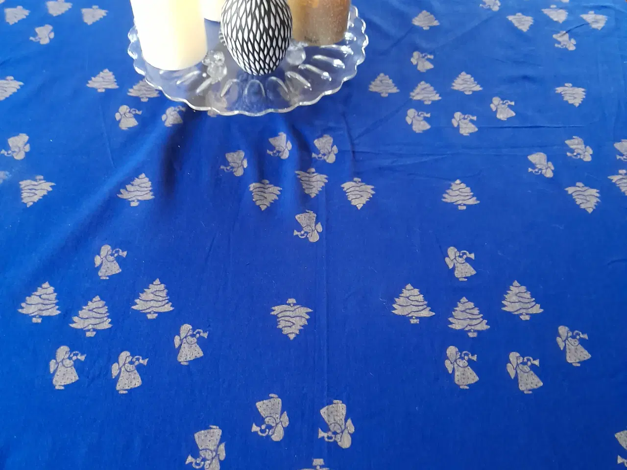 Billede 1 - Stor juledug med engle ( 210 x 125)