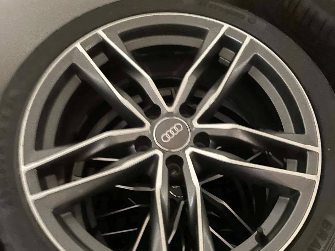 Billede 1 - Audi alufælge