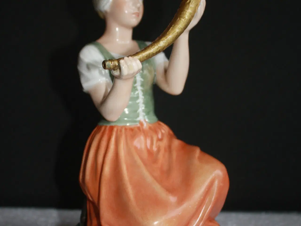 Billede 3 - Pige med guldhorn, Royal copenhagen