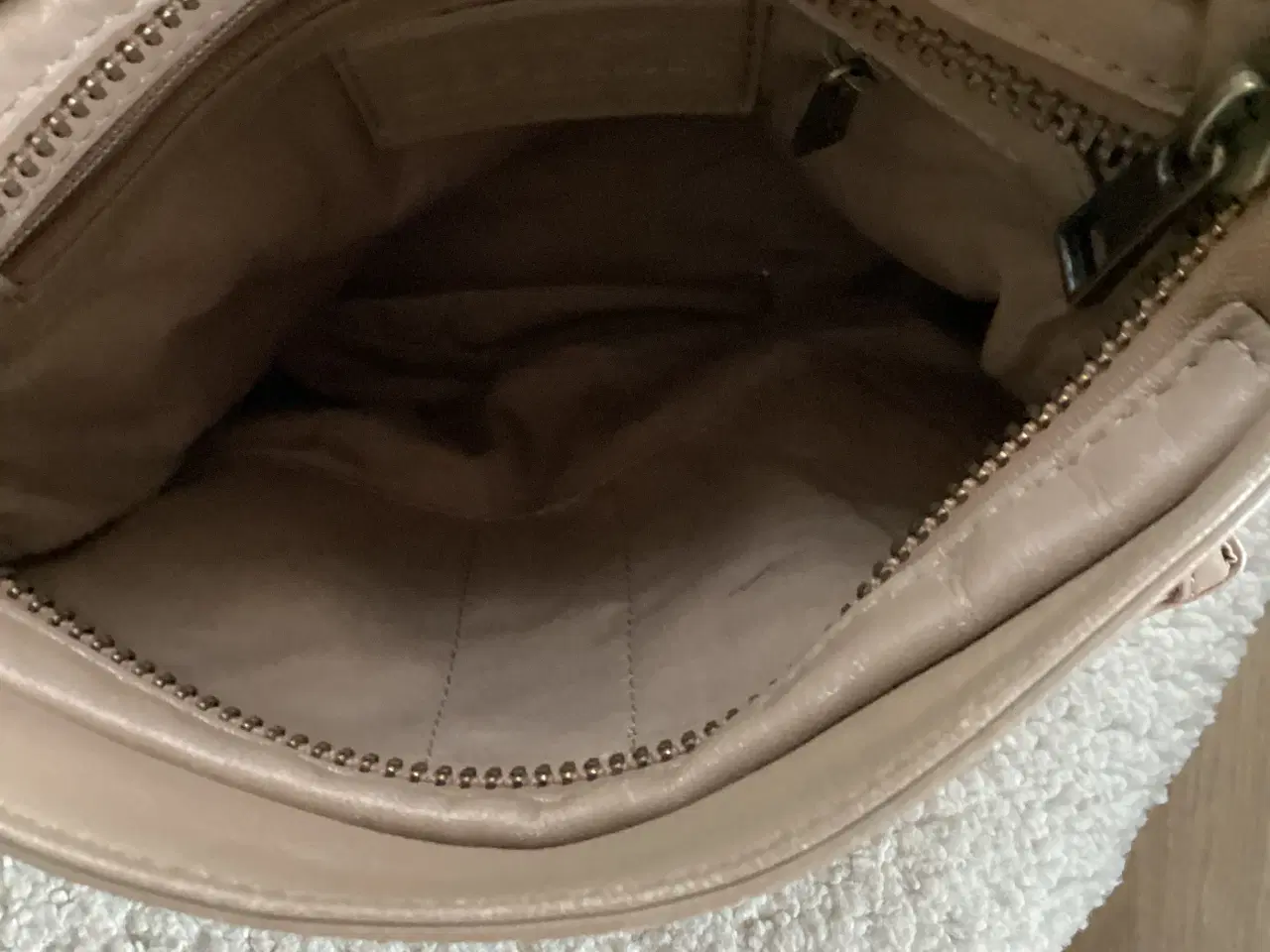 Billede 6 - Depeche taske