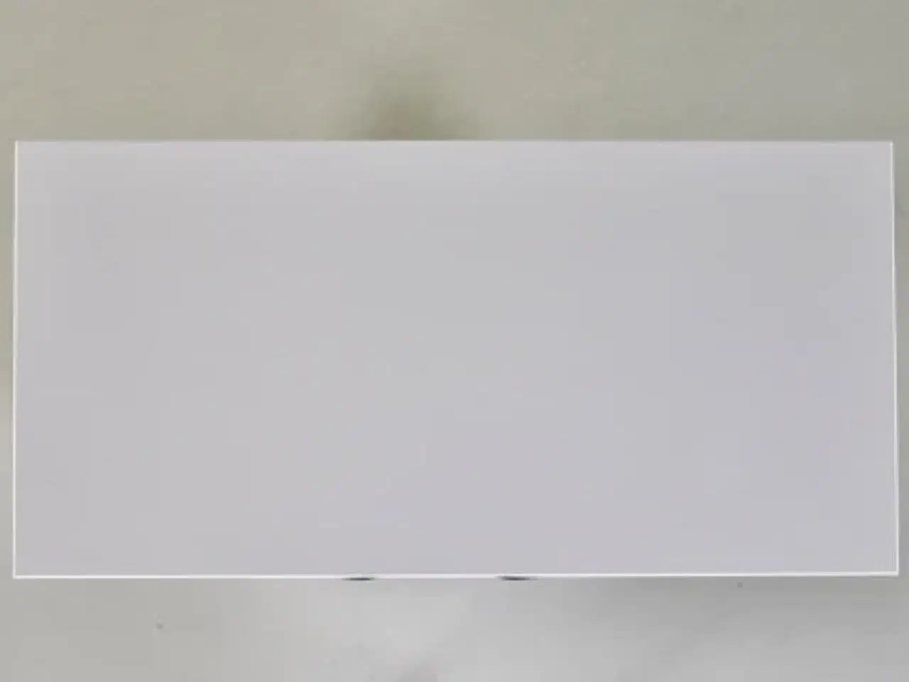 Billede 6 - Skab i hvid laminat med alu greb