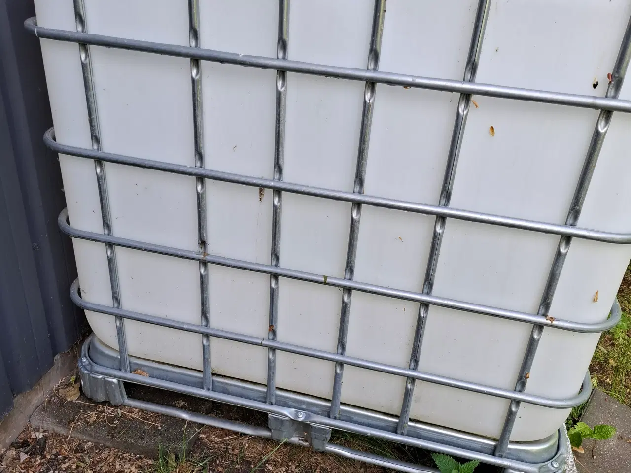 Billede 2 - Palletank med aftapning hane