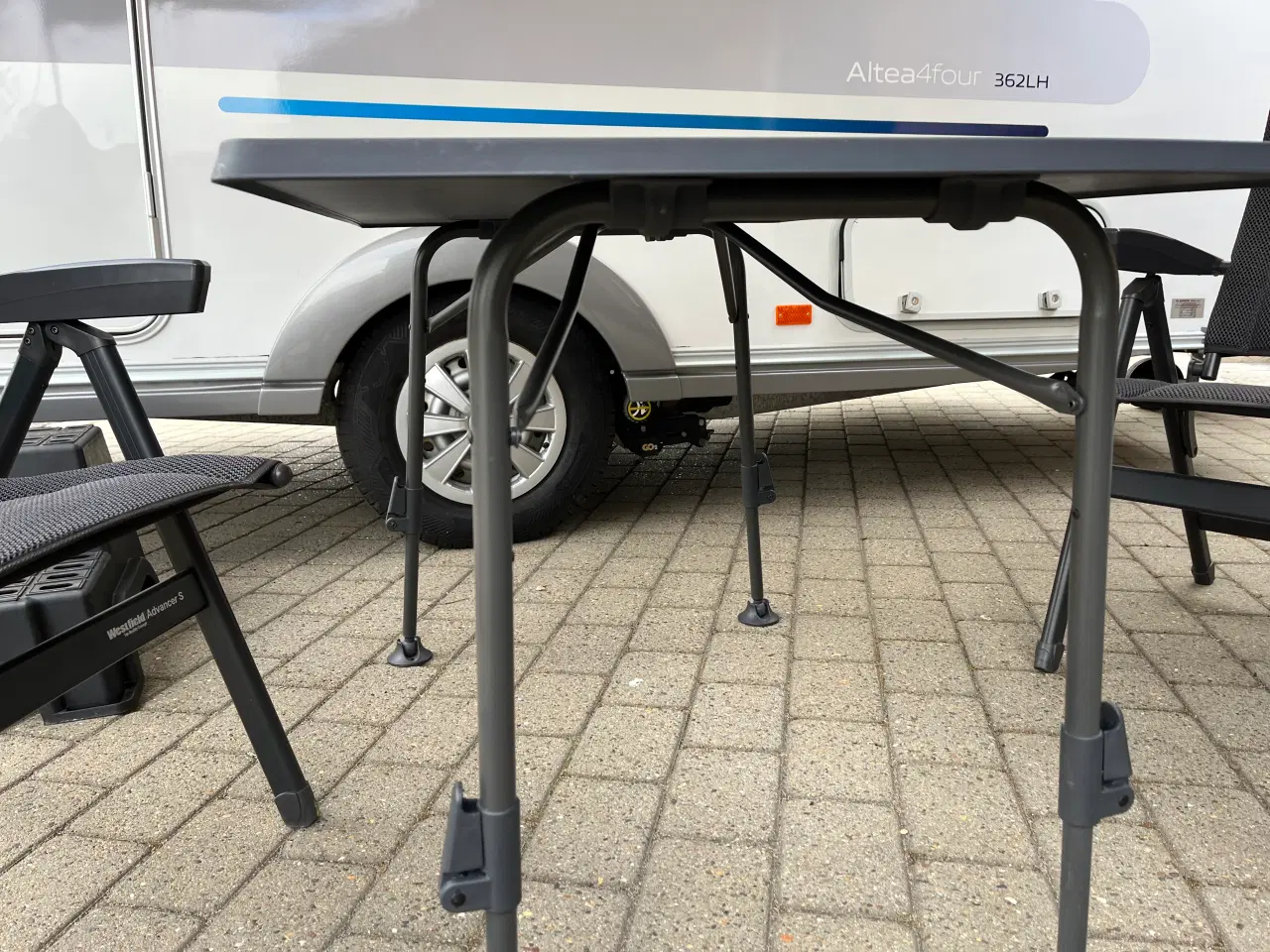 Billede 2 - Campingbord