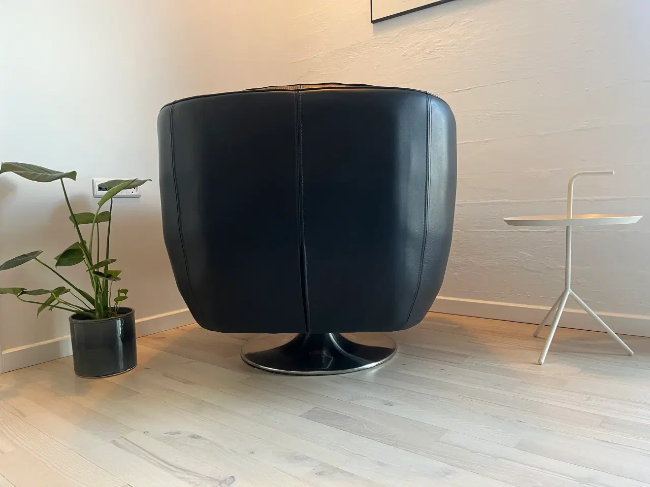Billede 2 - Læderstol med drejesokkel