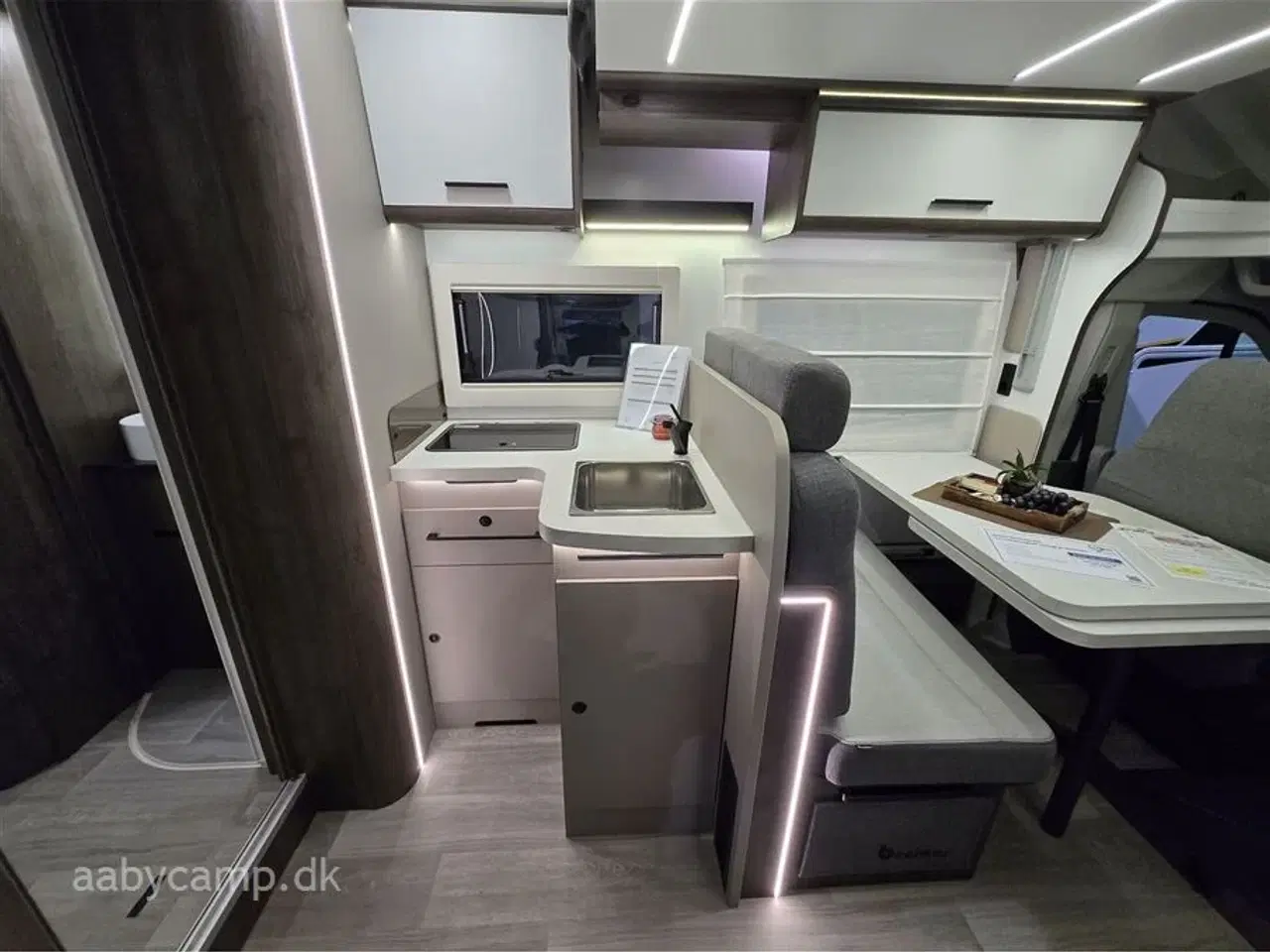 Billede 8 - 2026 - Benimar Tessoro 463   Topudstyret Familie camper