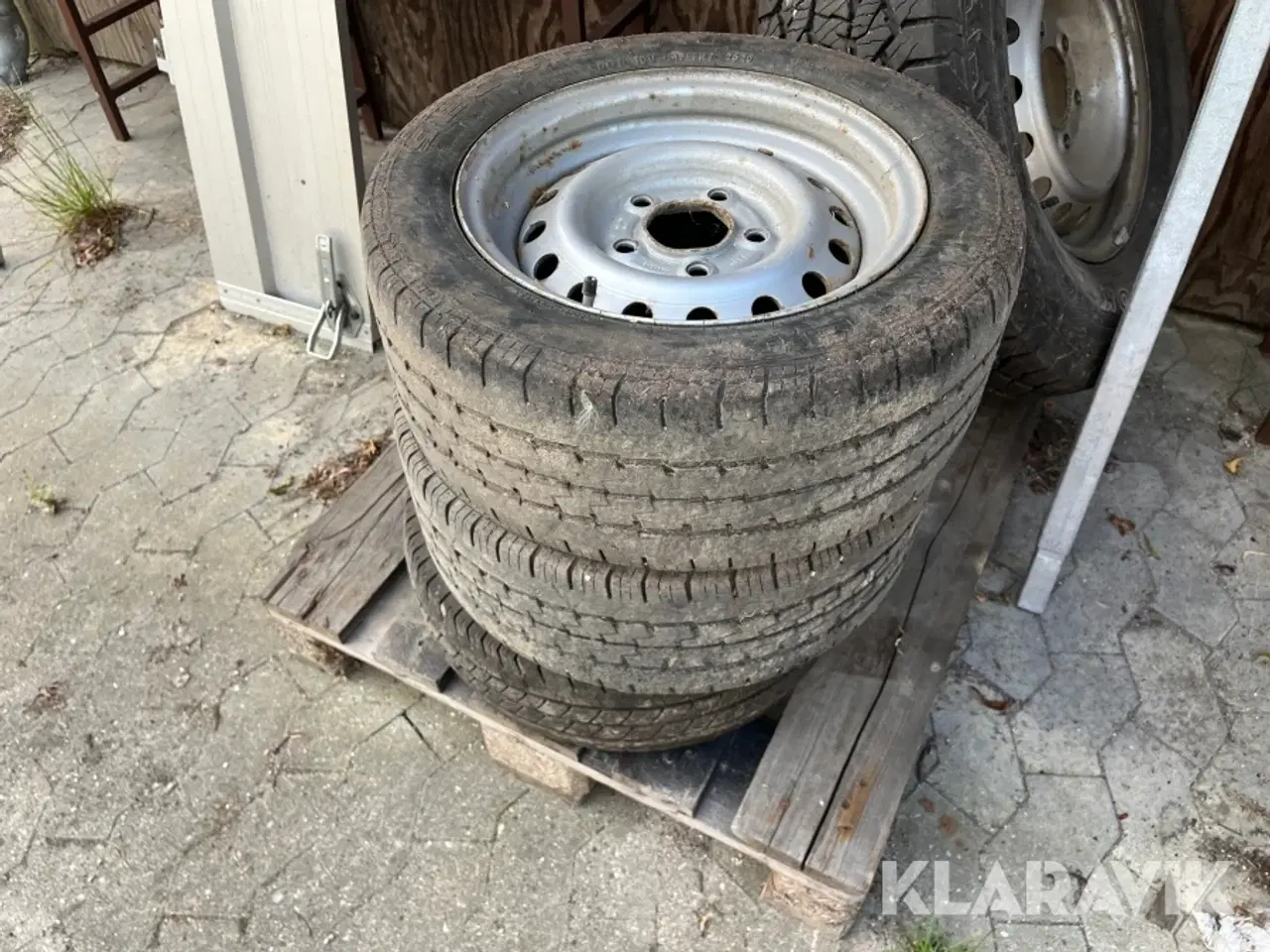 Billede 9 - Assorterede dæk - 10 styk