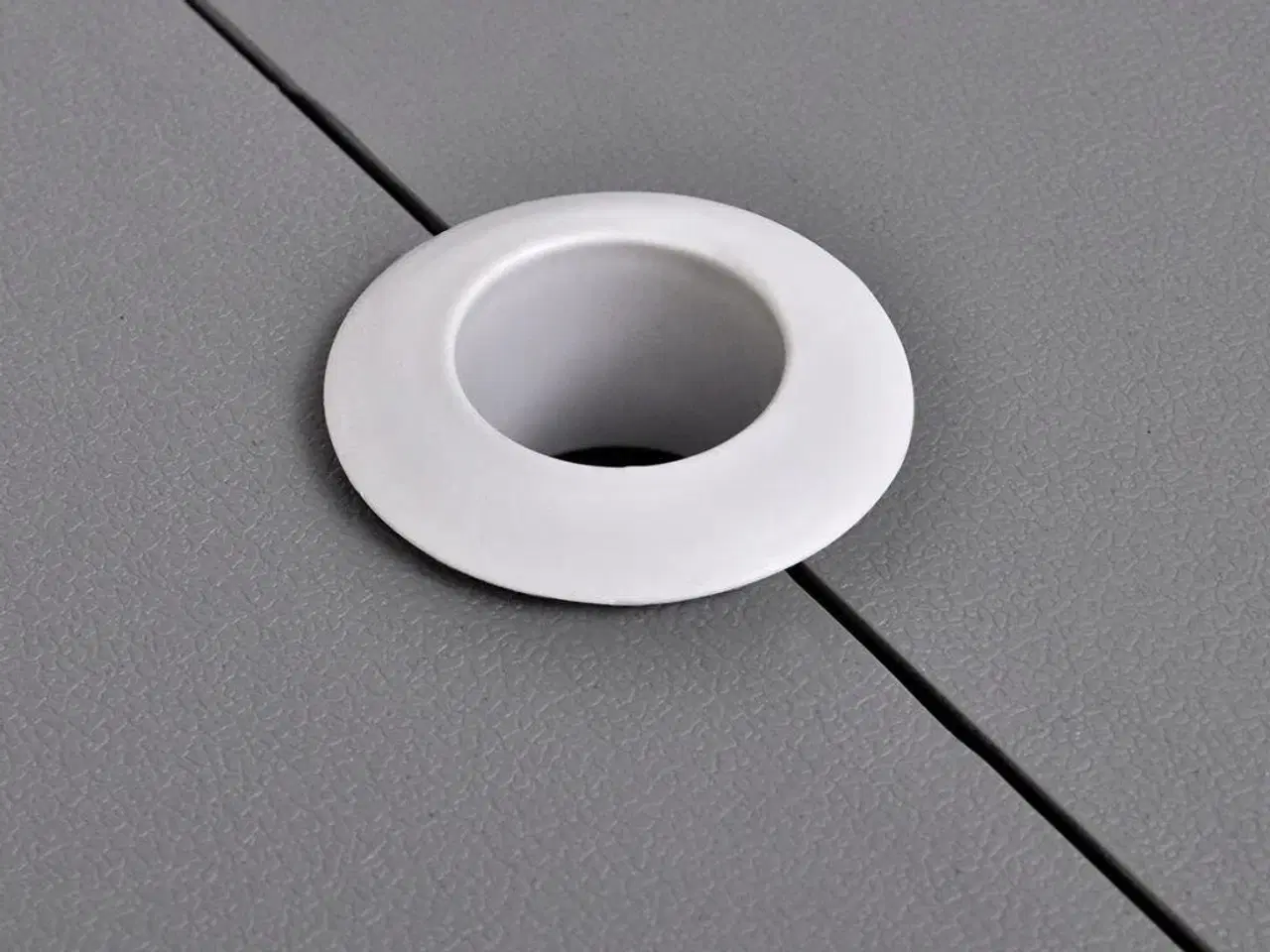 Billede 2 - Foldbart campingbordsæt med 4 taburetter i aluminium ekstra let