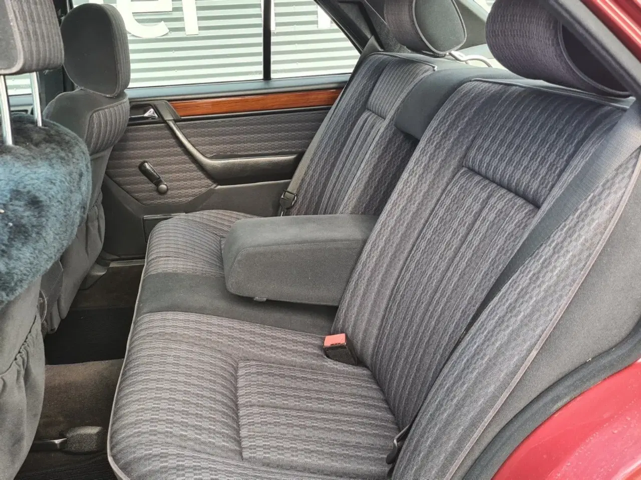 Billede 14 - Mercedes 220 E 2,2 aut.