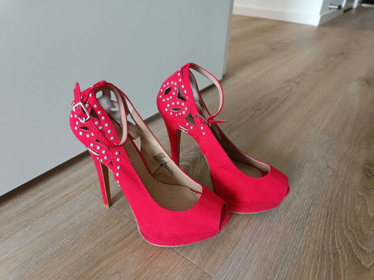 Billede 1 - Stiletter, helt nye, aldrig brugt 