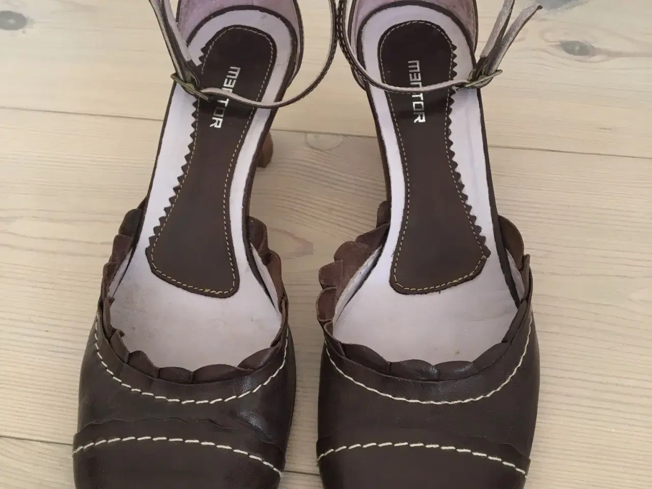 Billede 1 - Høj sko fra Mentor