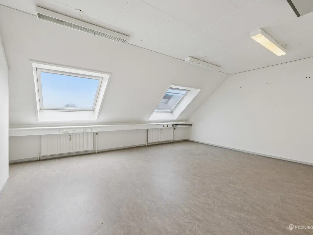 Billede 3 - Rummeligt lejemål med mange anvendelsesmuligheder