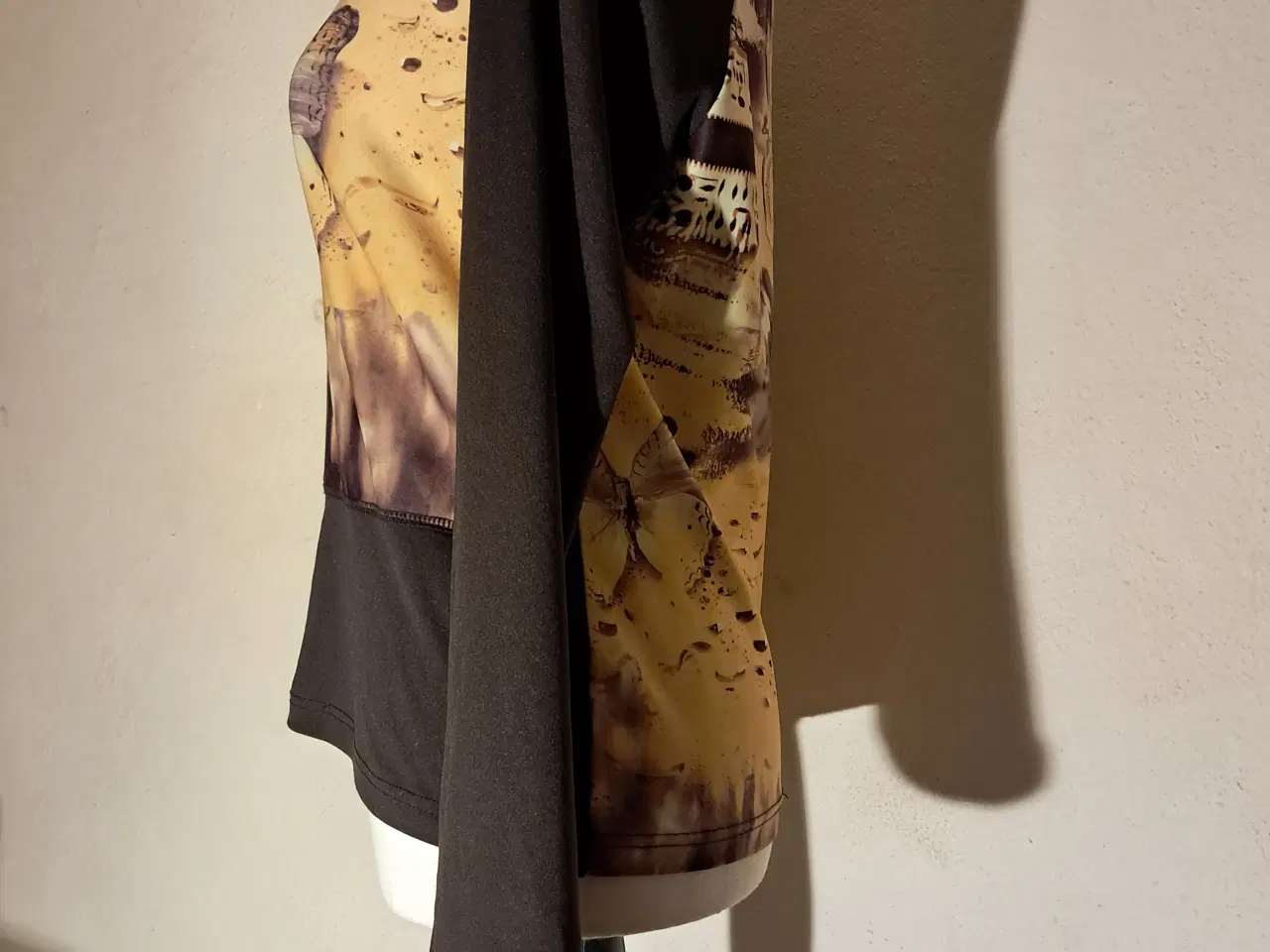 Billede 4 - Only str. M bluse