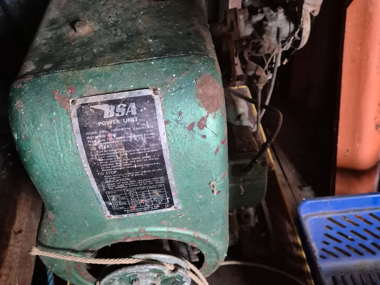 Billede 1 - 2 Bsa motorer