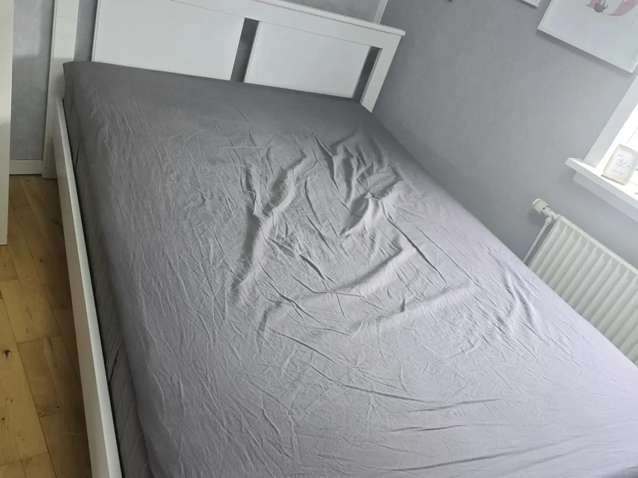 Billede 1 - Seng fra Ikea 140x200