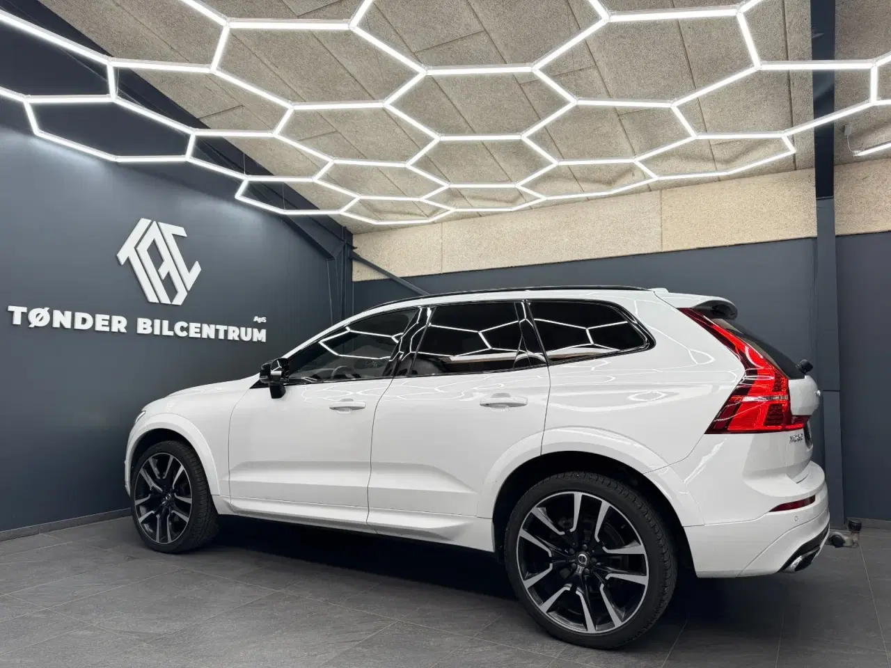 Billede 4 - Volvo XC60 2,0 B5 235 R-Design aut. AWD
