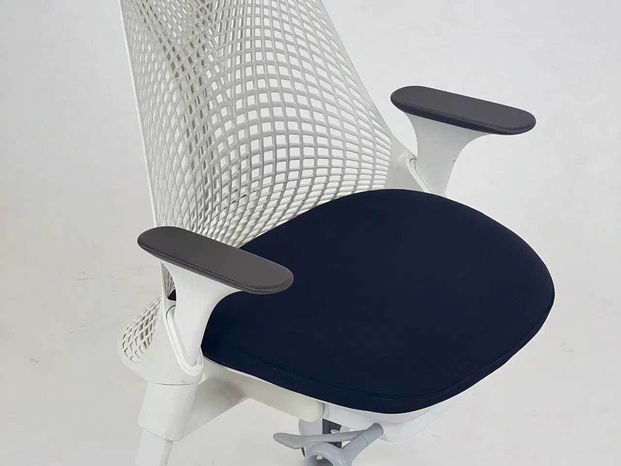 Billede 10 - Herman Miller Sayl Kontorstol