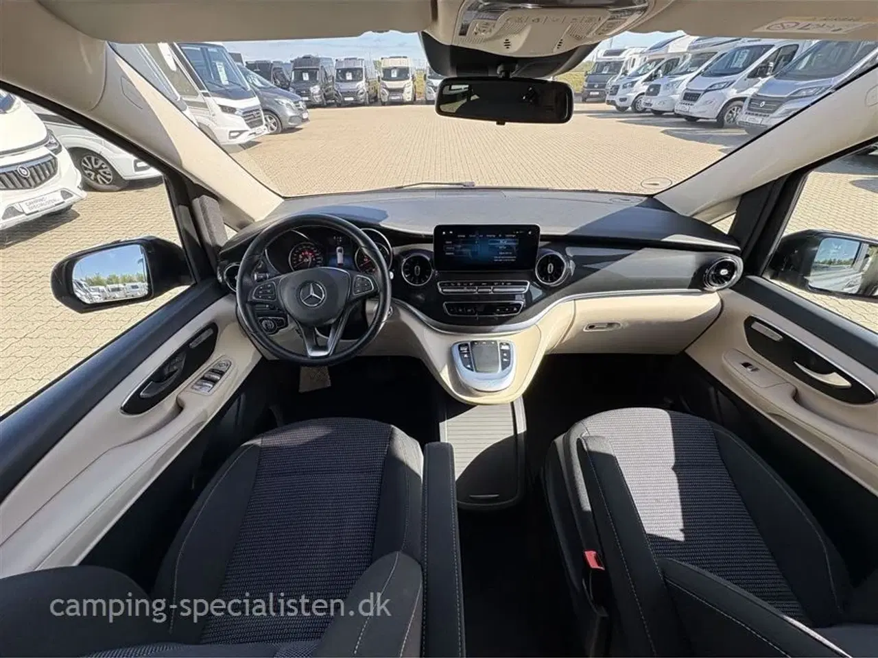 Billede 4 - 2021 - Mercedes Marcopolo / Viano V220   Pæn og meget velholdt Mercedes Marco Polo fra 2021 med det helt rigtige udstyr - Kan nu opleves hos Camping-Specialisten i Silkeborg