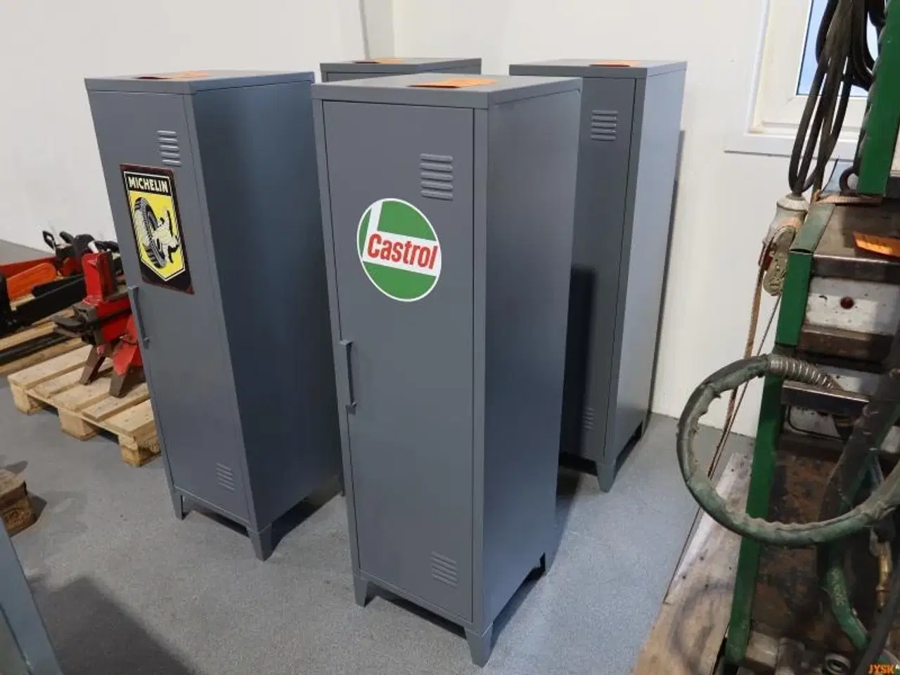 Billede 1 - STÅLSKAB,127 x