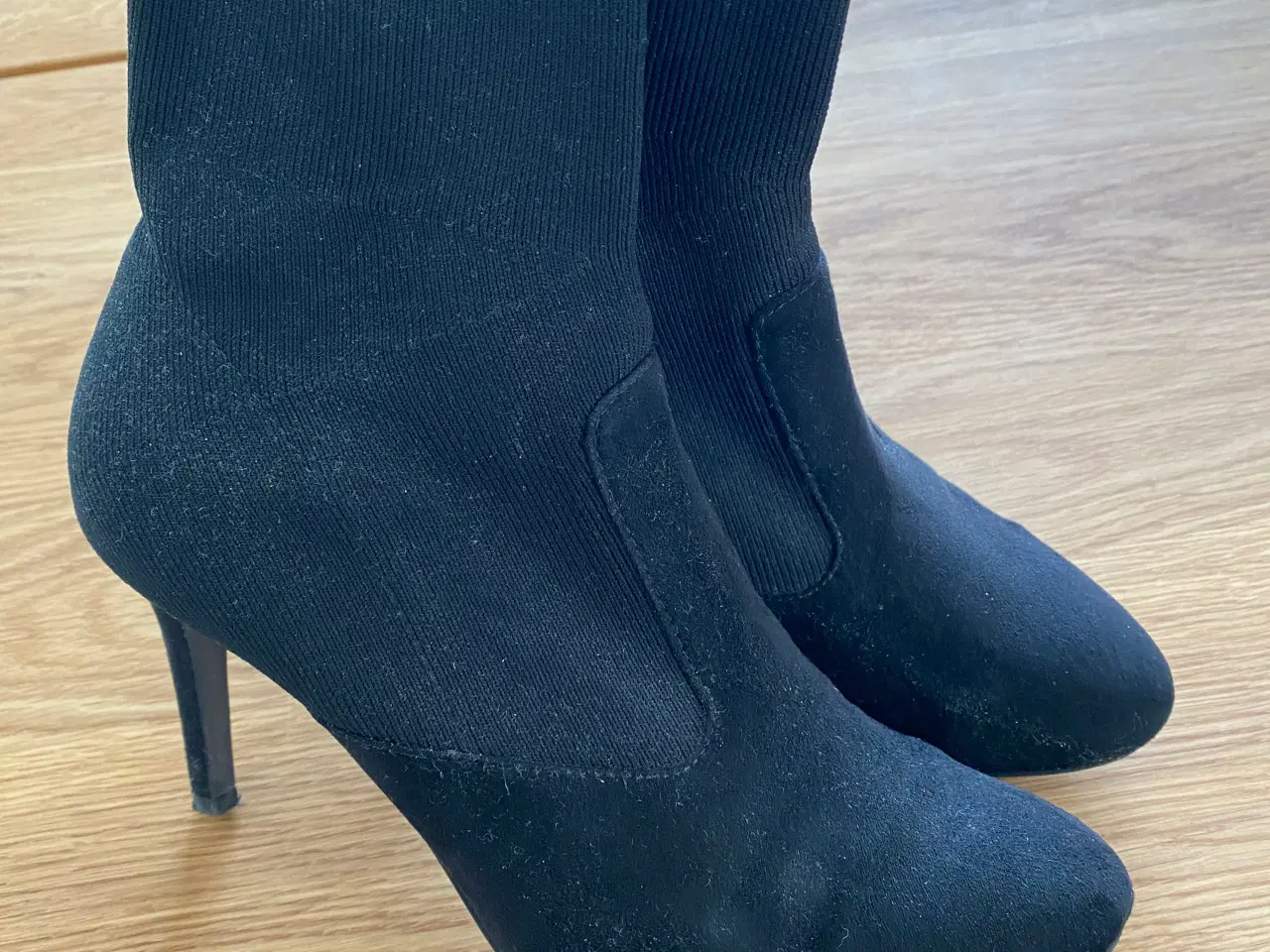 Billede 1 - Tamaris stilet støvle str. 36